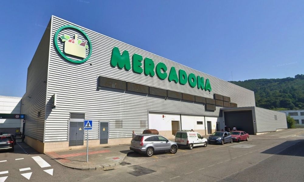 Mercadona (Basauri) tendrá que pagar 11.677 euros por castigar a una trabajadora que reclamó conciliar