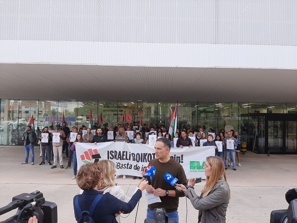 Mitxel Lakuntza: “A Israel no se le puede ni comprar ni vender nada; el boicot debe ser nuestra principal herramienta”