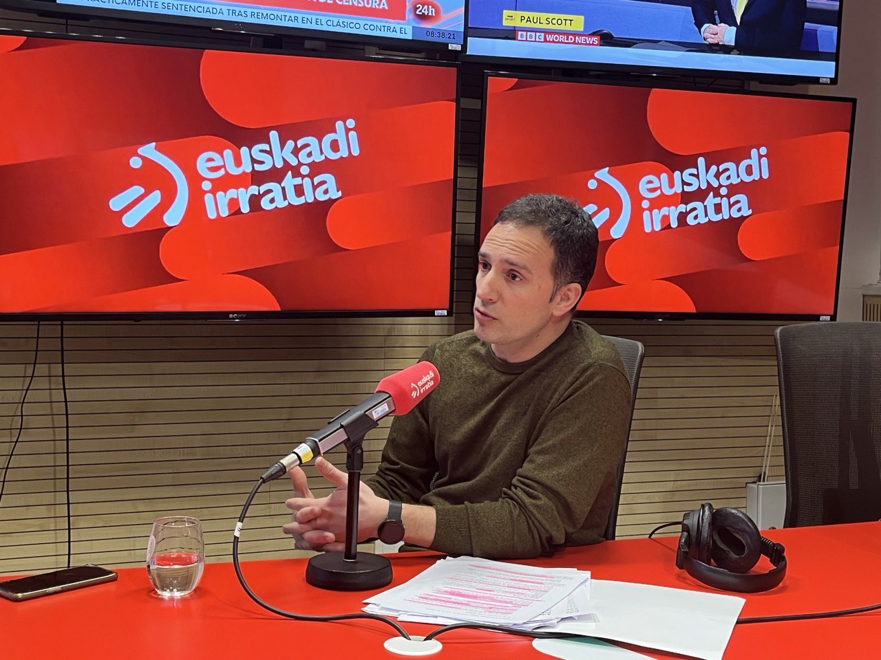 Mitxel Lakuntza:"LAB ha cambiado de alianza, abaratando los acuerdos a la patronal junto con UGT y CCOO"