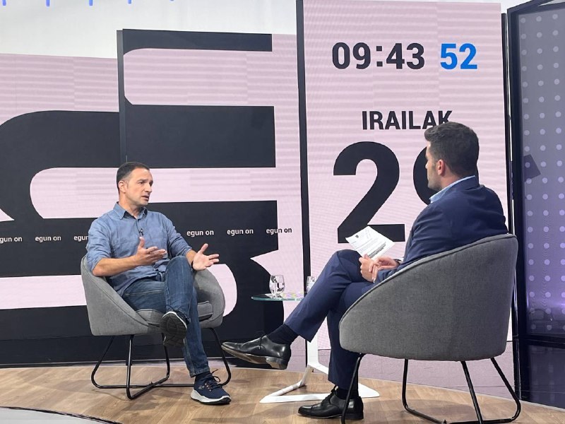 Mitxel Lakuntza: "Los servicios públicos difícilmente mejorarán sin una reforma fiscal"