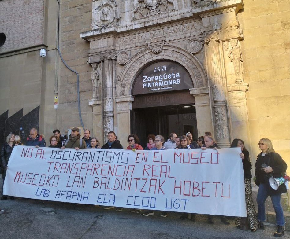 Movilización para denunciar la falta de transparencia y recortes de personal