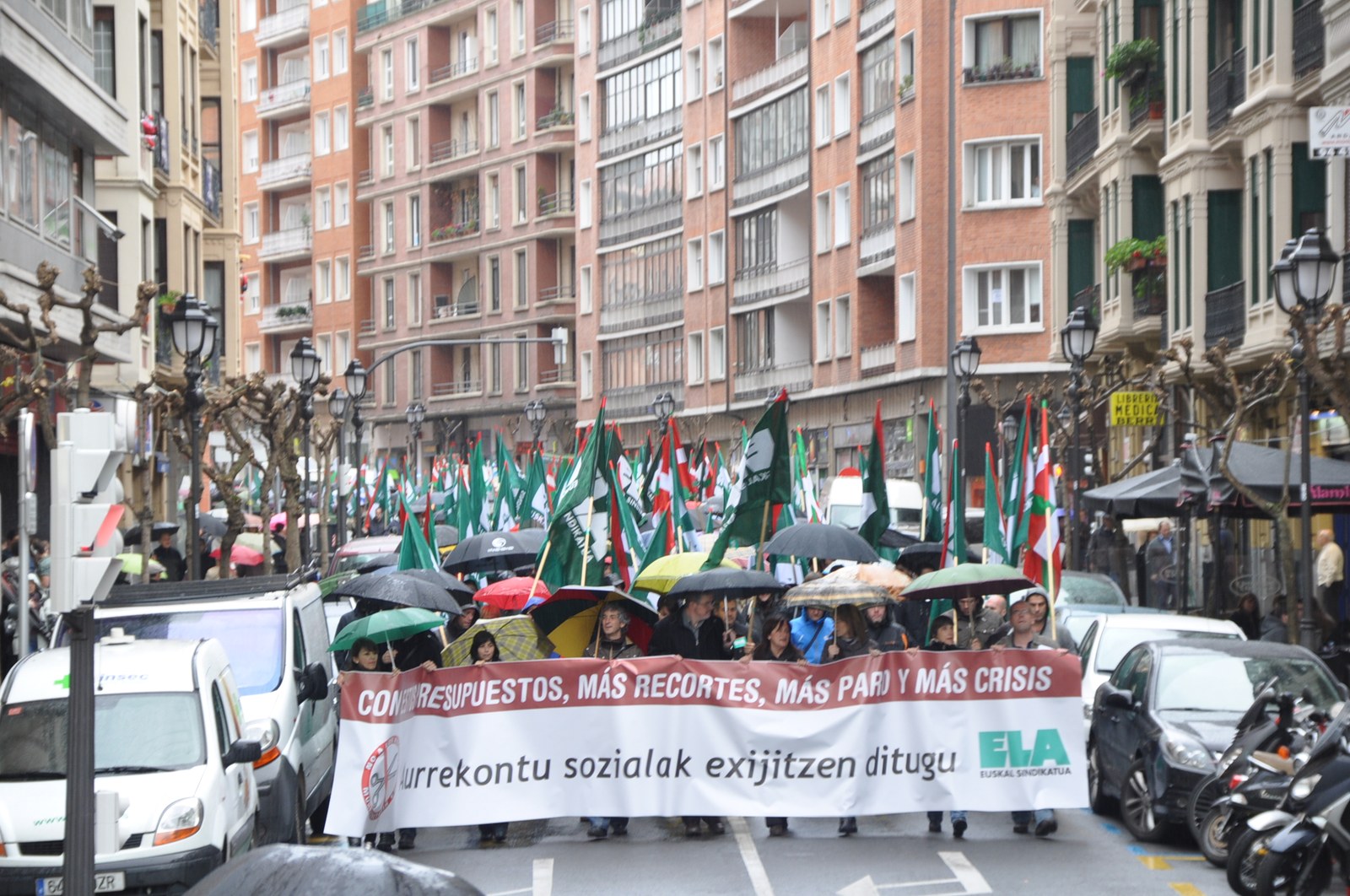 Muñoz: “Están en una estrategia de empobrecimiento de la sociedad”