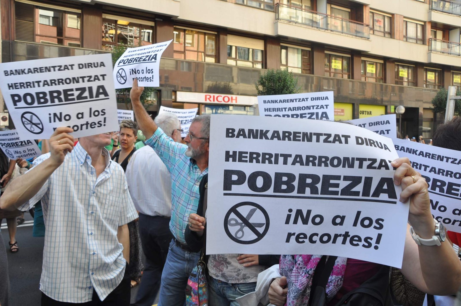 Muñoz:”Con los recortes, la economía real se hunde”