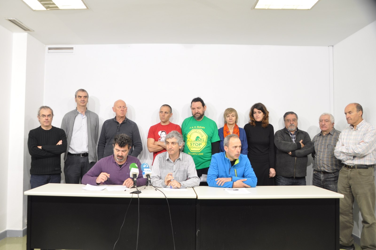 No a la liquidaciòn de las Kutxas