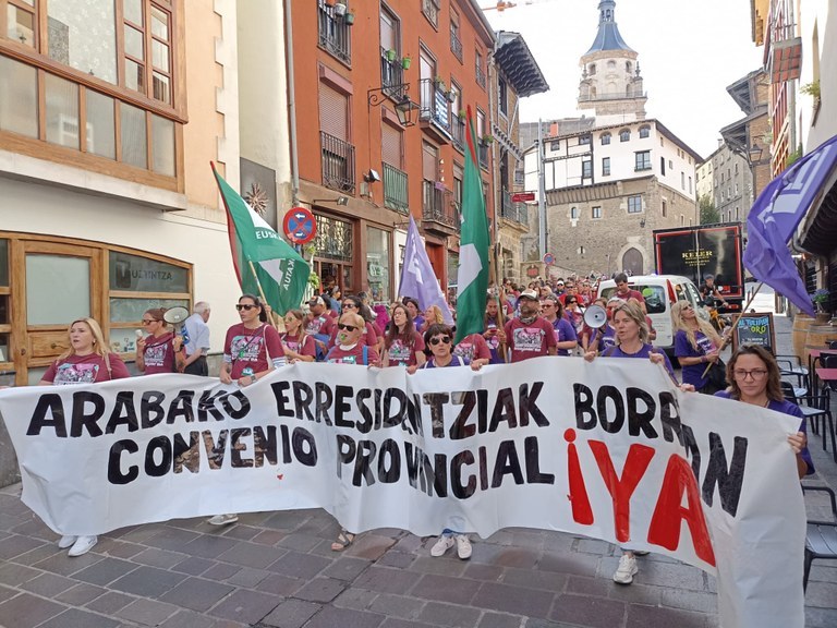 No hay avances en la mesa negociadora del primer convenio colectivo