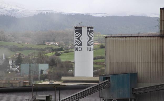 Paro prácticamente total en las tres plantas de Tubacex contra el anuncio de despidos y recortes laborales Paro prácticamente total en las tres plantas de Tubacex contra el anuncio de despidos y recortes laborales