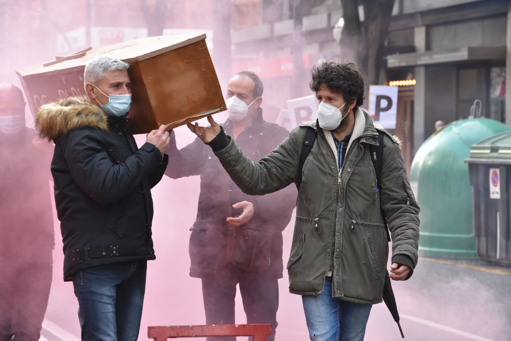 Manifestación para denunciar ante el Gobierno Vasco que la precariedad mata y enferma