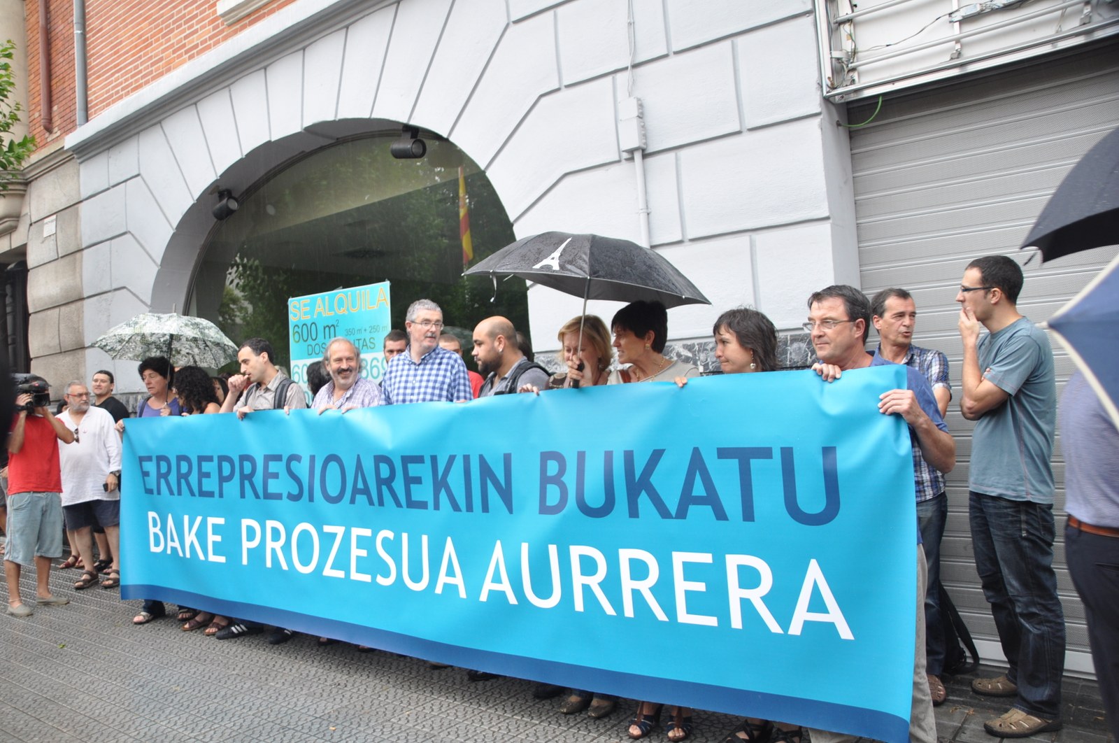 Piden a Francia que se involucre por el proceso de paz
