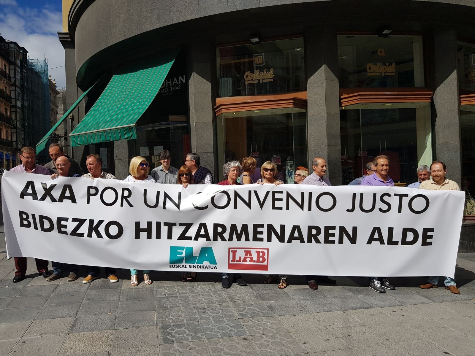 Por un convenio en AXA