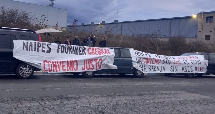 Primera jornada de huelga en Naipes Heraclio Fournier
