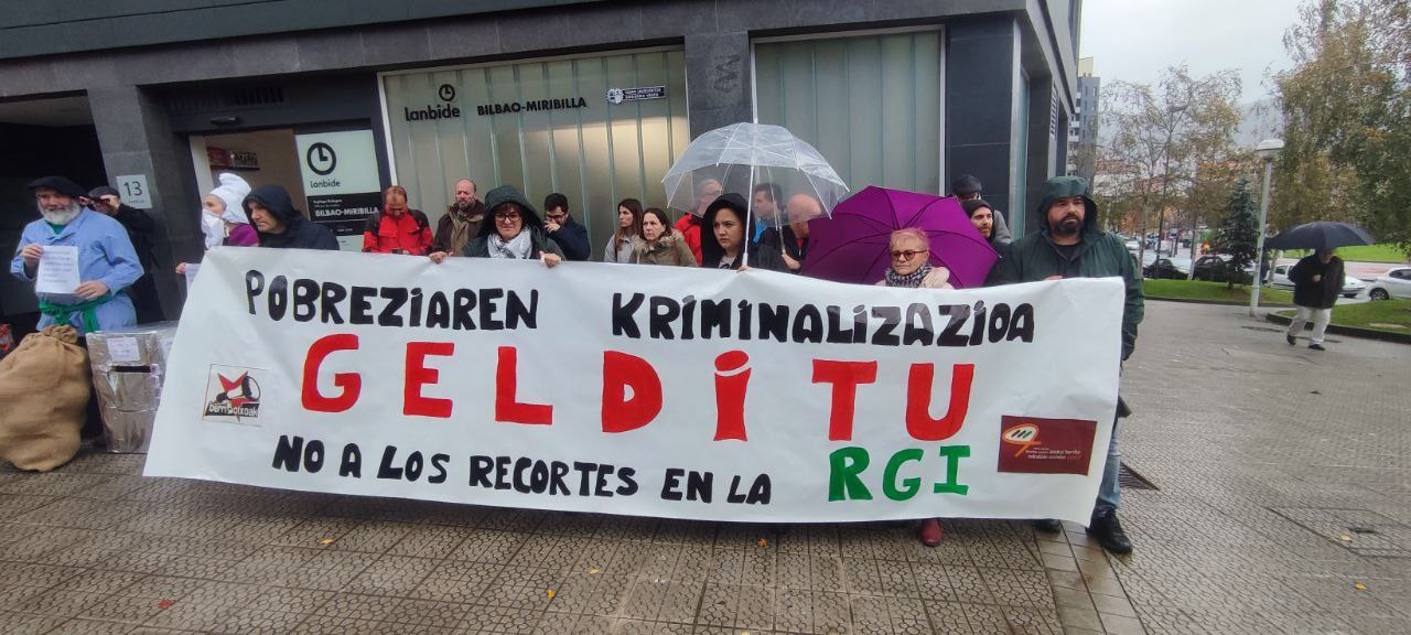 Protesta contra los recortes y la criminalización de los derechos sociales de Lanbide