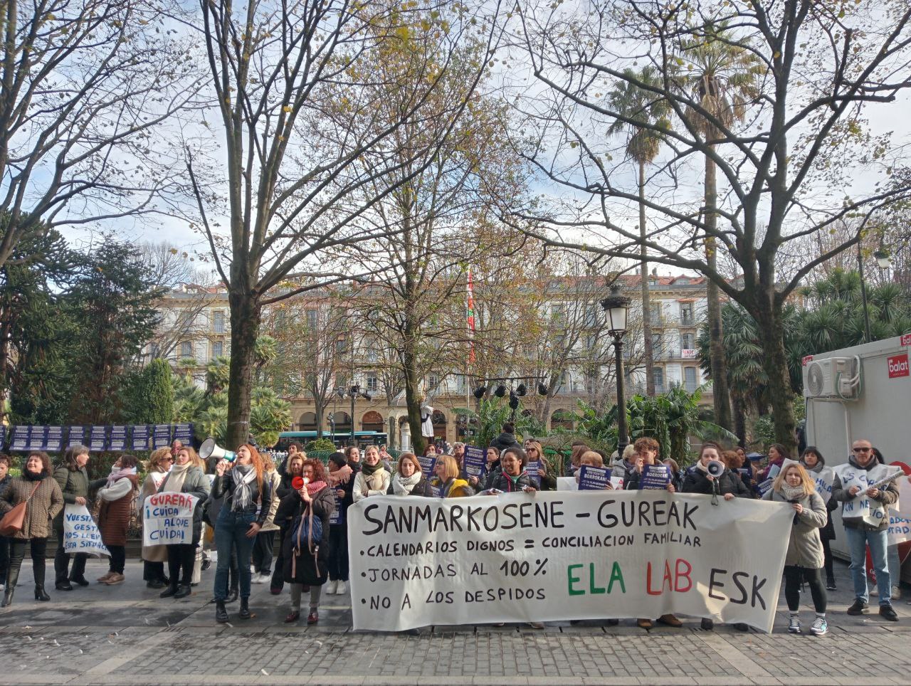 Trabajadoras de Sanmarkosene piden a la Diputación que asuma su responsabilidad y apueste por un modelo sin trabajadoras precarias Trabajadoras de Sanmarkosene piden a la Diputación que asuma su responsabilidad y apueste por un modelo sin trabajadoras precarias