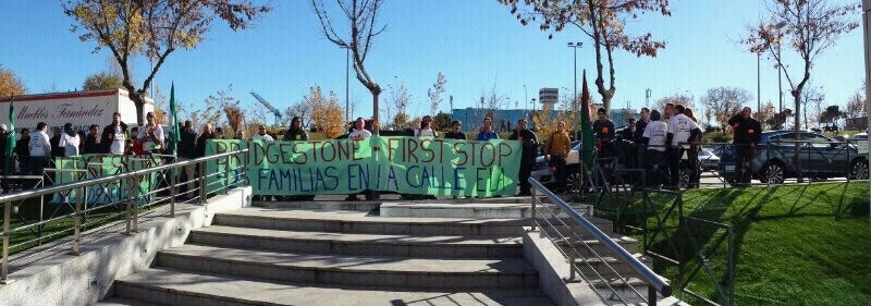 Una semana de huelga contra los despidos en la empresa First Stop