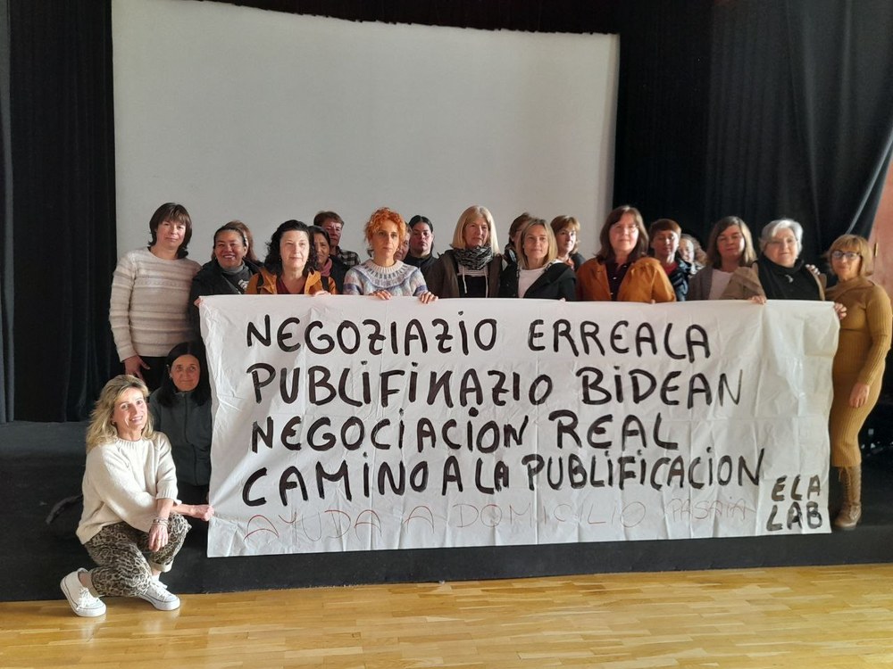 El Ayuntamiento vuelve a subcontratar el servicio y renuncia a equiparar a las trabajadoras