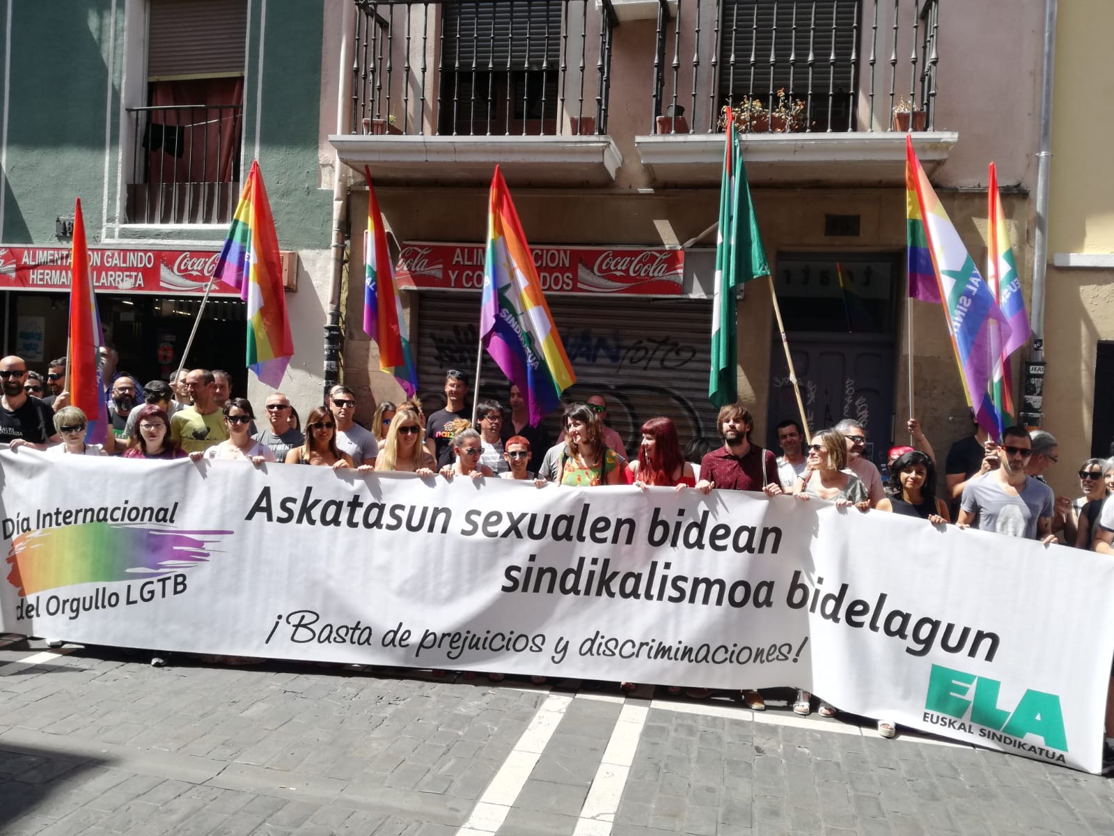 “Hay que volver a los orígenes anticapitalistas y antifascistas del movimiento LGTBIQ+” #HarrotasunaEzDagoSalgai “Hay que volver a los orígenes anticapitalistas y antifascistas del movimiento LGTBIQ+” #HarrotasunaEzDagoSalgai