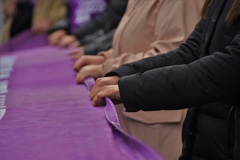 El desempleo aumenta entre las mujeres