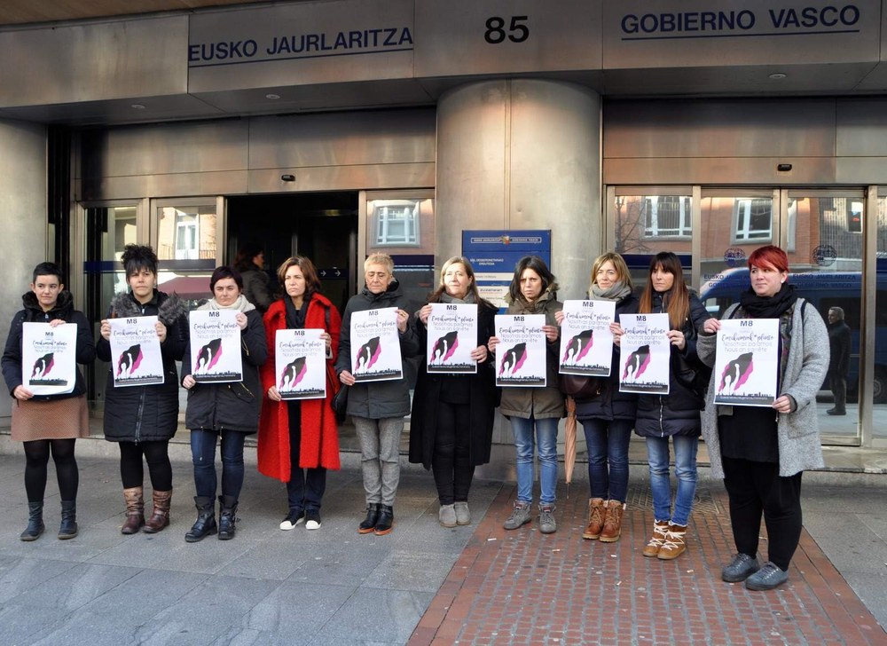 La mayoría sindical vasca registra la convocatoria huelga realizada por el movimiento feminista de Euskal Herria