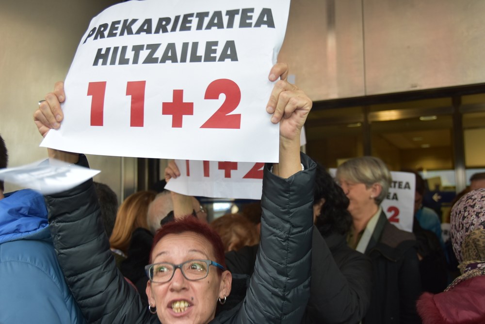 ELA, LAB, ESK, STEILAS, EHNE e HIRU han protagonizado un encierro en el Gobierno Vasco para protestar contra la siniestralidad laboral