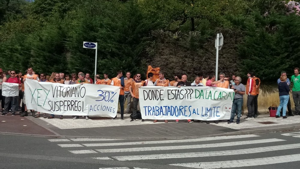 La plantilla de XEY en huelga indefinida