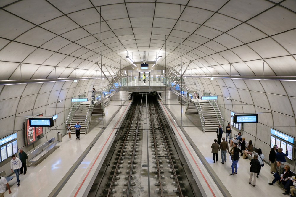 Recortan un 20% en el servicio de Metro Bilbao