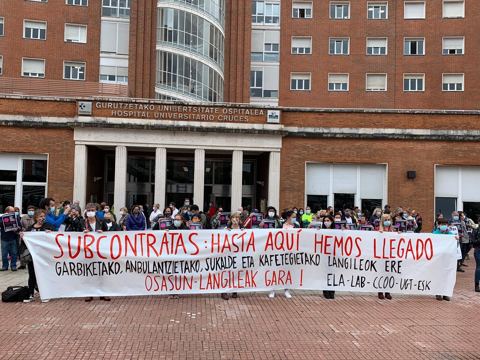 ELA, LAB, CCOO, UGT y ESK exigen publificar los servicios de limpieza, ambulancias, y comedores y cafeterías de Osakidetza