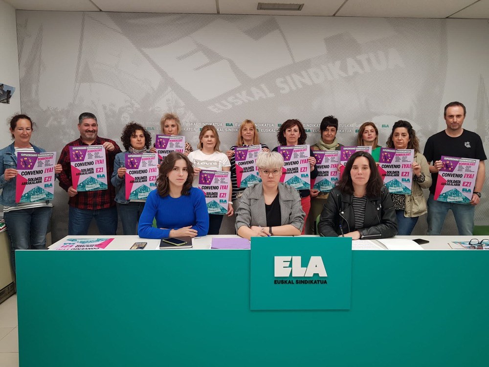 Las trabajadoras exigen negociar un convenio digno