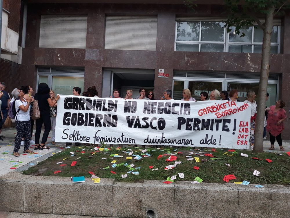 Más días de huelga en la limpieza de las comisarías y edificios judiciales de Gipuzkoa