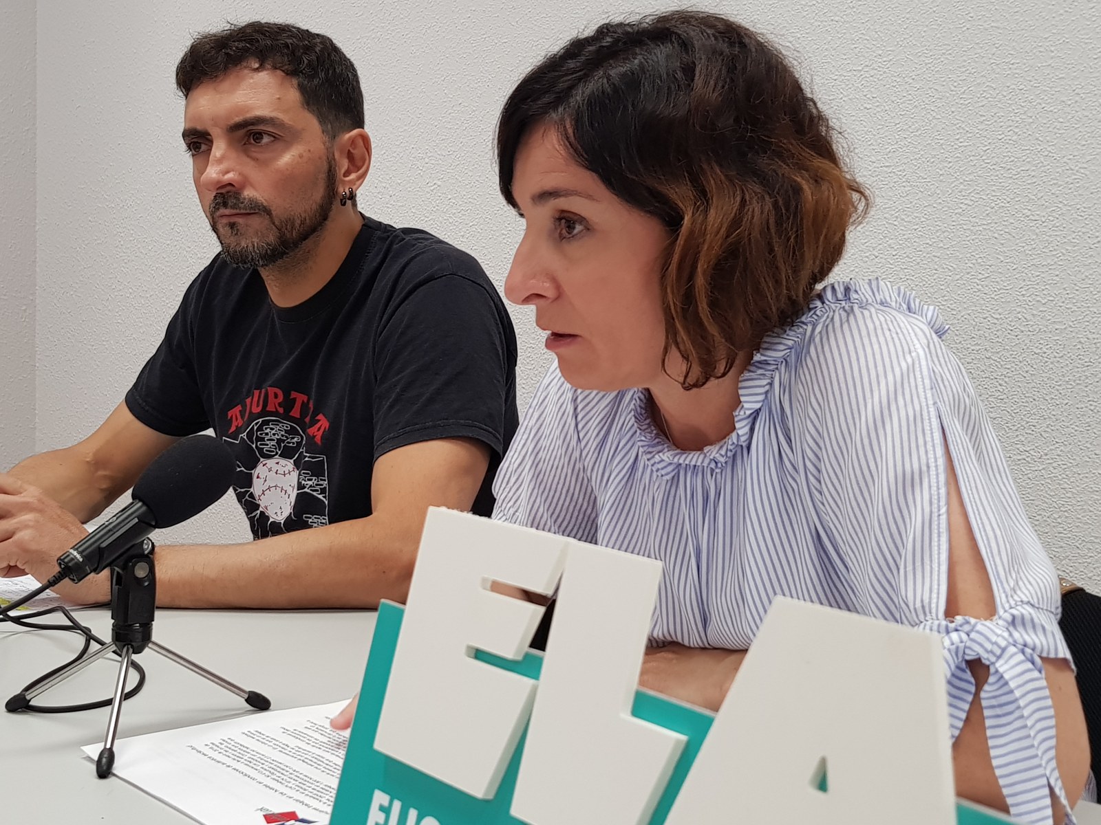 Las mujeres trabajan en los hoteles en condiciones de auténtica esclavitud