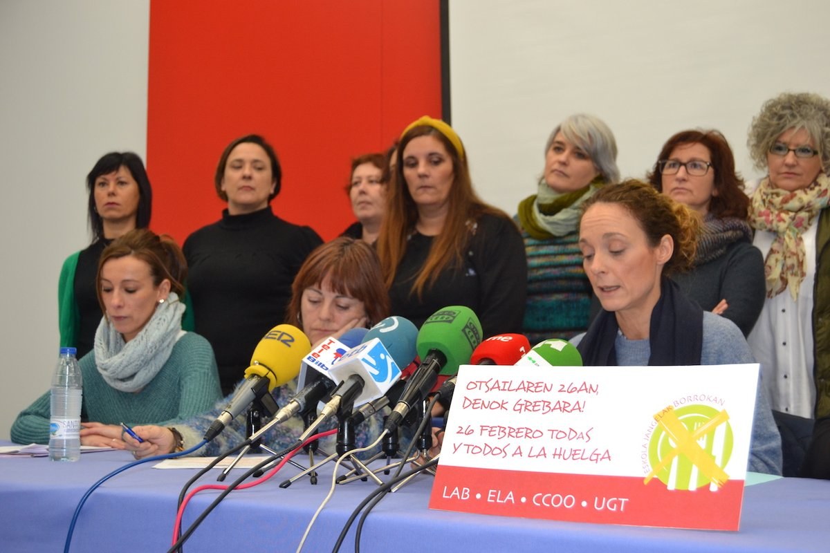 Las trabajadoras de las empresas privadas de comedores escolares de la CAPV irán a la huelga el 26 de febrero en defensa del convenio