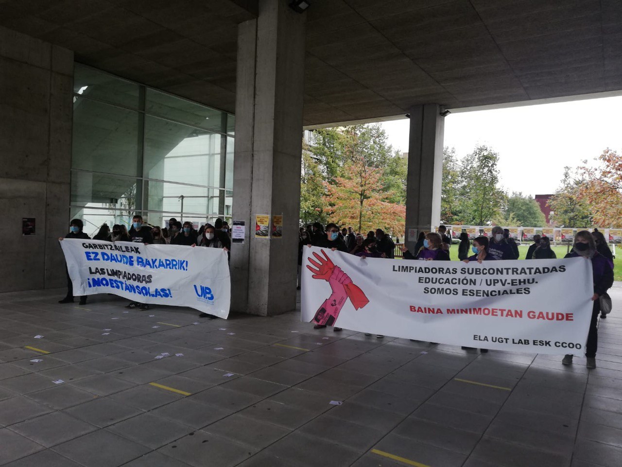 Limpiadoras subcontratadas de centros educativos denuncian que el Gobierno Vasco y las empresas consideran esencial el servicio solo en convocatorias de huelga