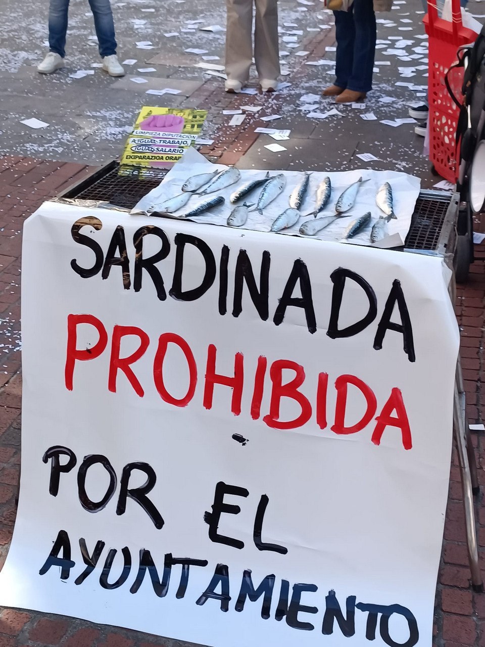 Movilización del servicio subcontratado de limpieza para exigir la equiparación salarial