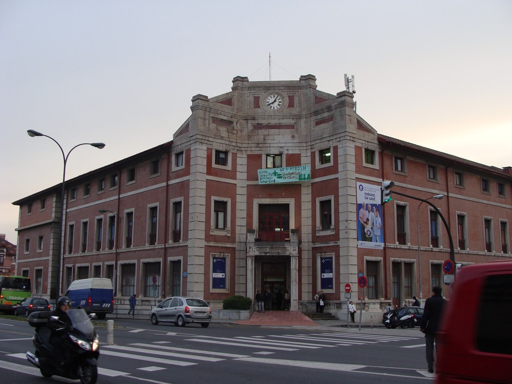 Situación límite en el servicio de limpieza del Hospital de Basurto