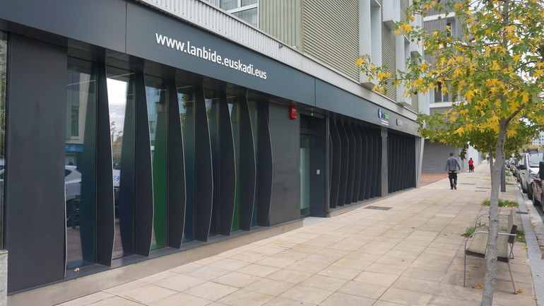 10 kontratutik 8 aldi baterakoak izan ziren abenduan