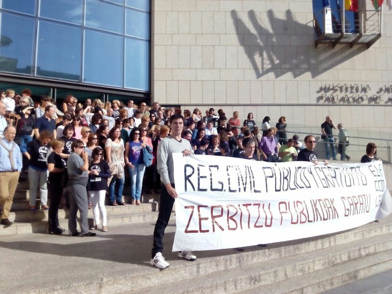 2012. urtean justiziako langileei kendutako ordainsaria  itzultzeko eskatu dio  berriz ere Jaurlaritzari ELAk