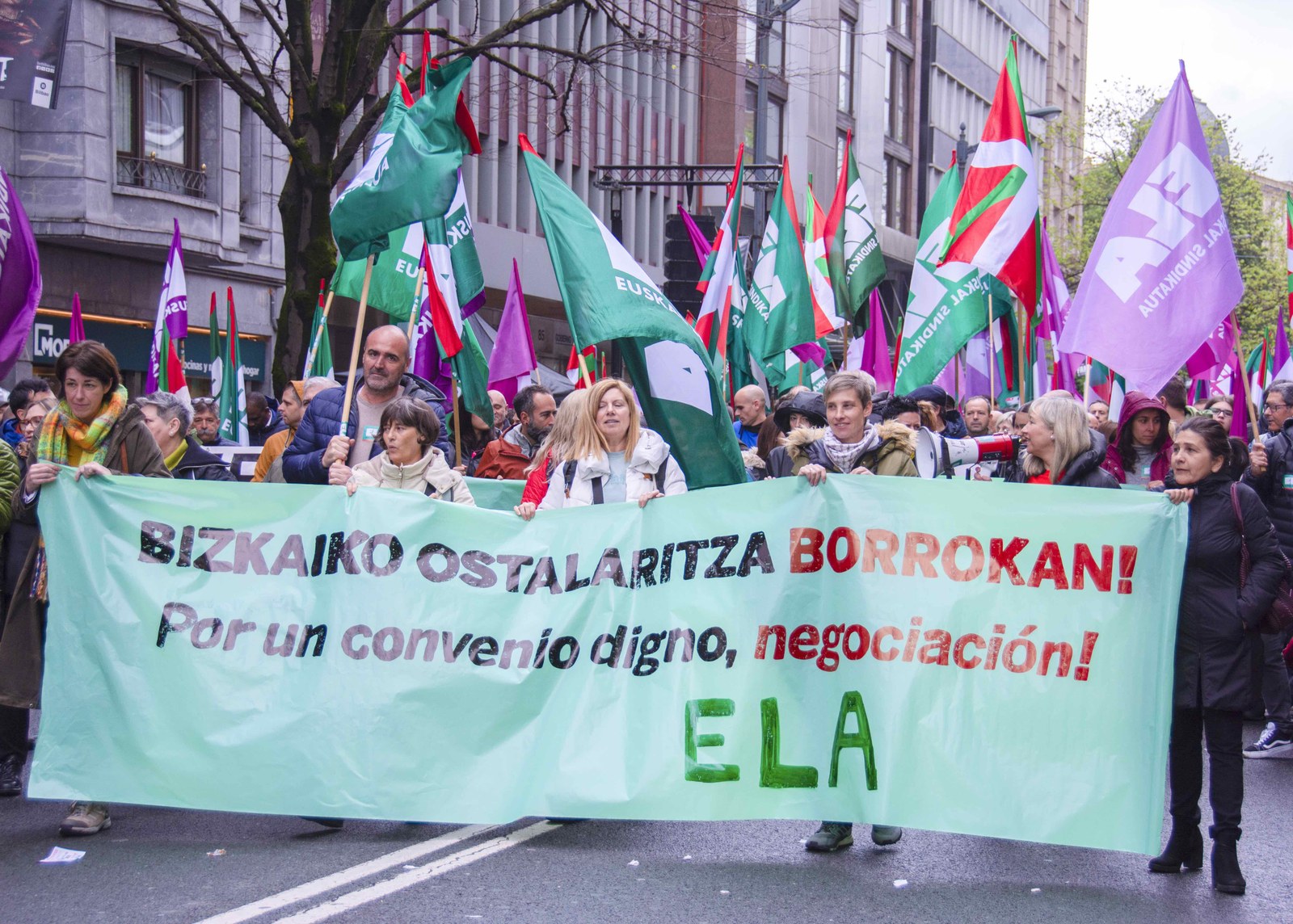 “Lanaldi partzialeko jarraitutasunik gabeko kontratu finkoak atea irekitzen dio sektore publikoaren prekarizazio osoari” “Lanaldi partzialeko jarraitutasunik gabeko kontratu finkoak atea irekitzen dio sektore publikoaren prekarizazio osoari”