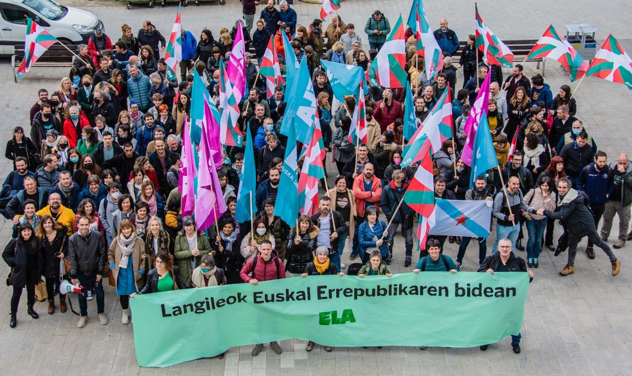 Aberri Eguna: 90 urteko konpromiso militantea