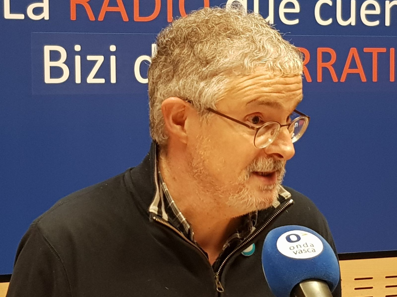 Adolfo Muñoz "Txiki": "Pozgarria da emakumeek eta pentsiodunek kaleak bete dituztela ikustea"