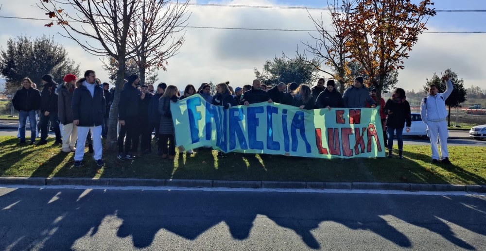 Akordioa KPIarekin Faurecian 2023-2025 urteetarako