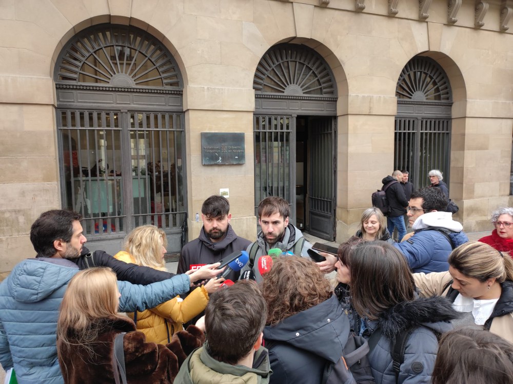 Apirilaren 9ko grebaren erregistroa formalizatu dute sindikatuek Nafarroako Gobernuan Apirilaren 9ko grebaren erregistroa formalizatu dute sindikatuek Nafarroako Gobernuan