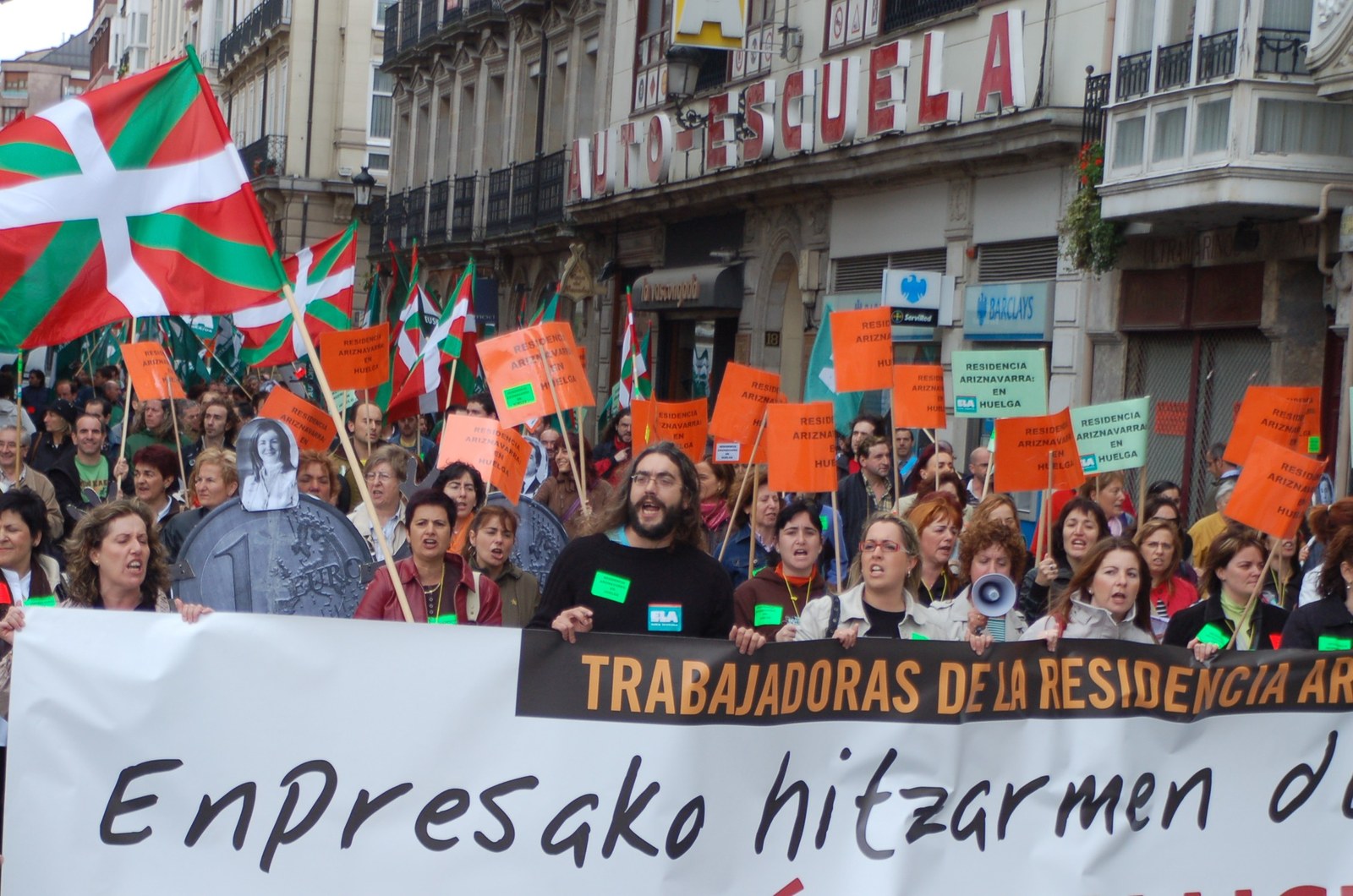 Ariznabarrako erresidentzian ia lau hilabete greban