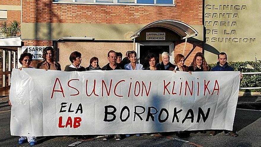 Asuncioneko langileak lan baldintzak hobetuko dituen hitzarmenaren eta ospitale berriaren bestelako eredu baten alde mobilizatzen jarraitzen dute Asuncioneko langileak lan baldintzak hobetuko dituen hitzarmenaren eta ospitale berriaren bestelako eredu baten alde mobilizatzen jarraitzen dute