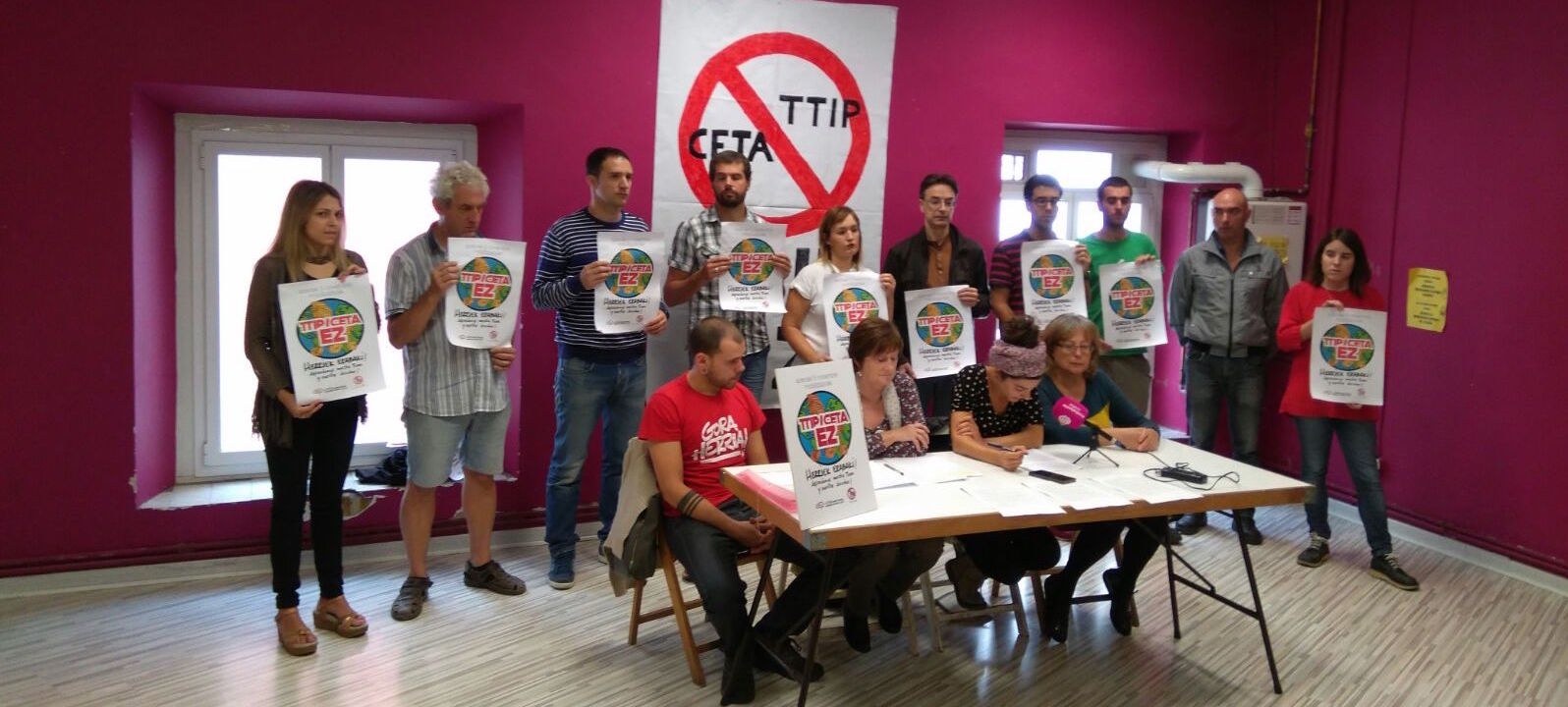 Azaroak 5, TTIP eta CETA hitzarmenen aurkako mobilizazio eguna Azaroak 5, TTIP eta CETA hitzarmenen aurkako mobilizazio eguna