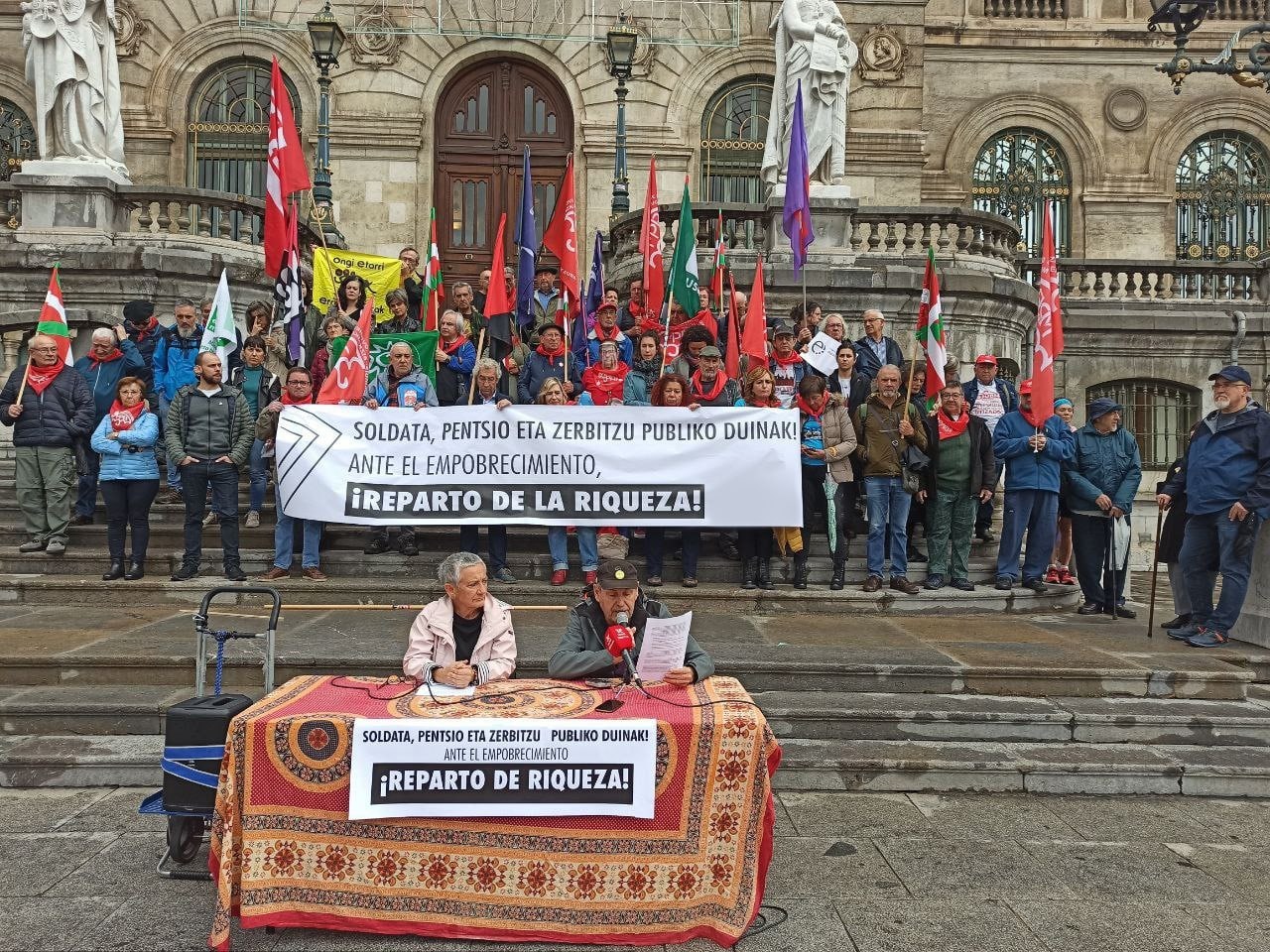 Azaroaren 19an, gizarte pobretzearen aurkako manifestazioak Hego Euskal Herriko hiriburu guztietan