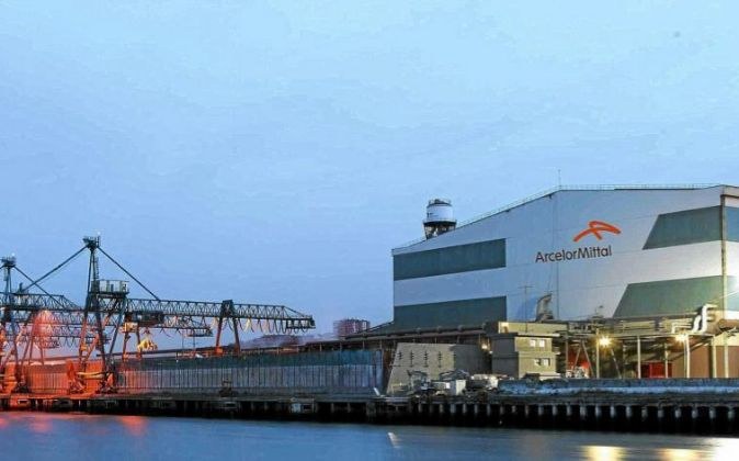Bertan behera aurreikusitako lanuzteak Setaoko Arcelor Mittalen akordioa lortu ondoren