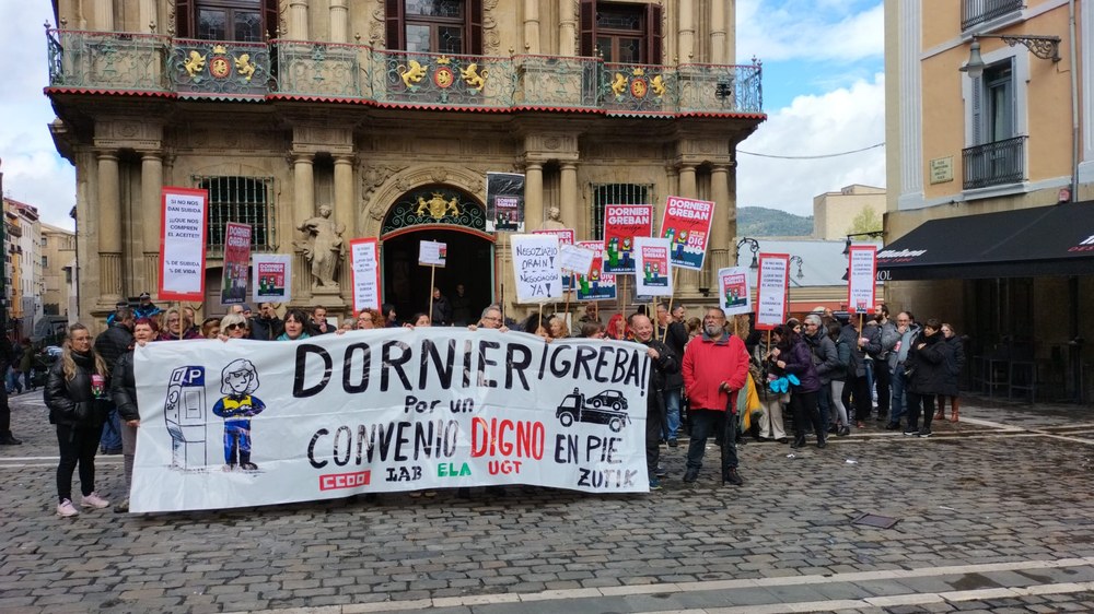 Bigarren greba eguna TAO zerbitzuan hitzarmenaren negoziazioan aurrera egiteko