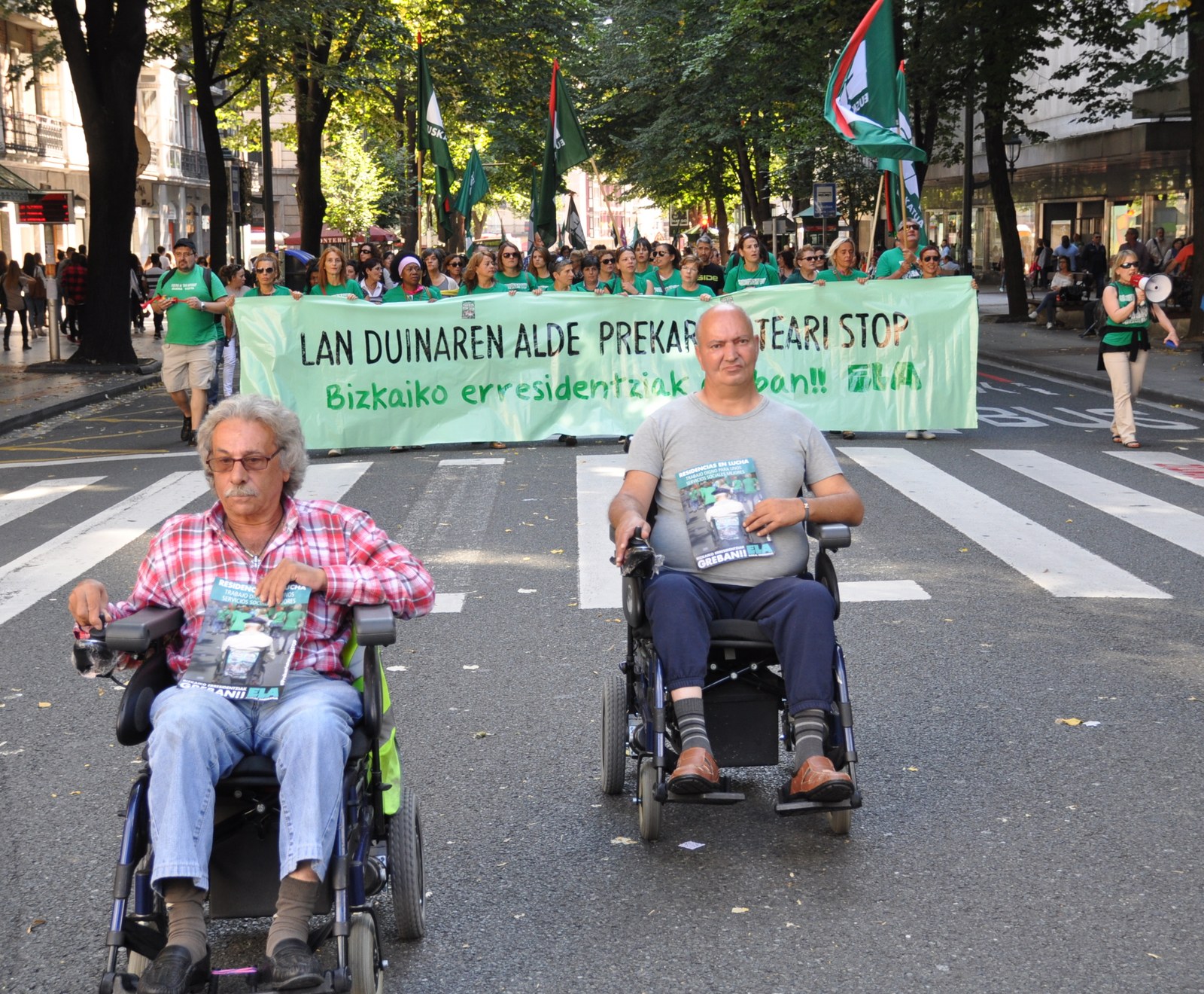 Bizkaiko erresidentzietako langileek manifestazio berri bat egin dute Bilbon
