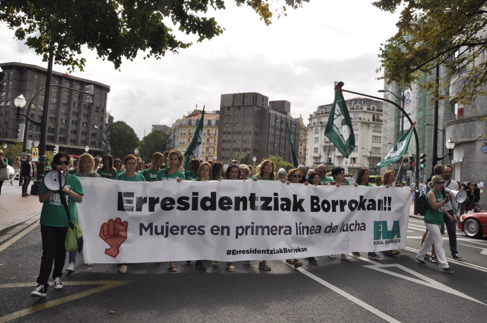 Bizkaiko zahar-etxeetako langileek greba urriaren 31ra arte luzatzea erabaki dute