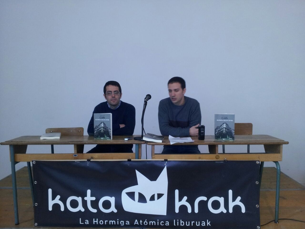 CAN: eta hemen ez da ezer gertatu' liburuaren aurkezpena