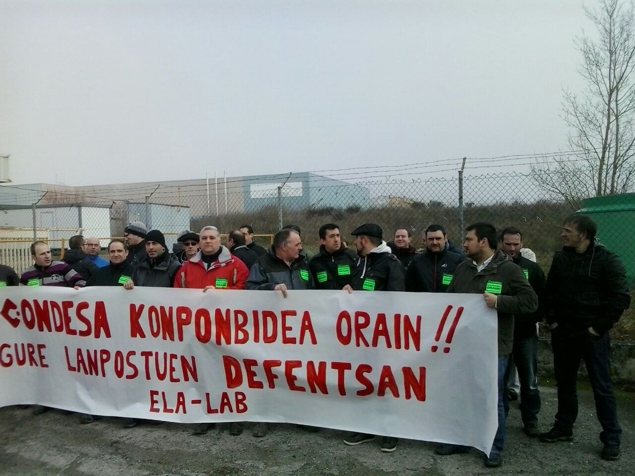 Condesa Taldeko Berriobeitiko "Perfil en Frío” lantegian mobilizazioa