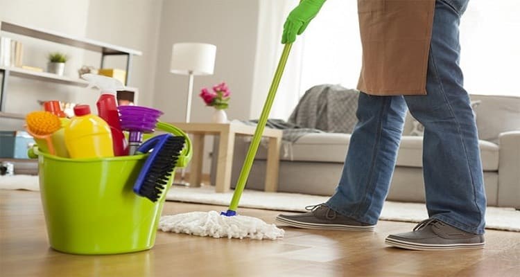 Confebaskek uko egin dio etxeko langileentzako lan hitzarmena negoziatzeari